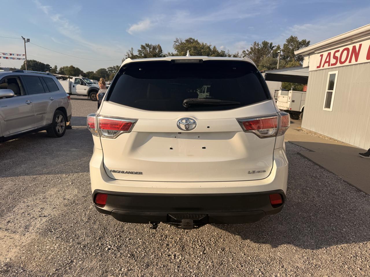 Toyota Highlander AWD 4dr V6 LE (Natl) 2015