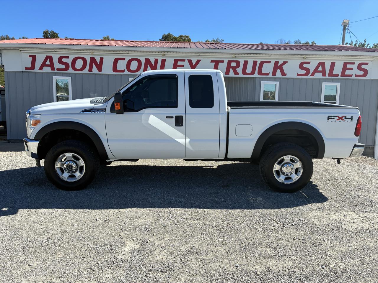 Ford Super Duty F-250 SRW 4WD SuperCab 142" FX4 2011