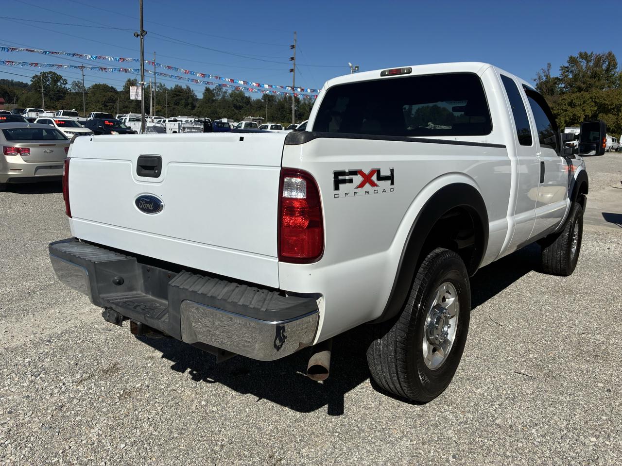 Ford Super Duty F-250 SRW 4WD SuperCab 142" FX4 2011