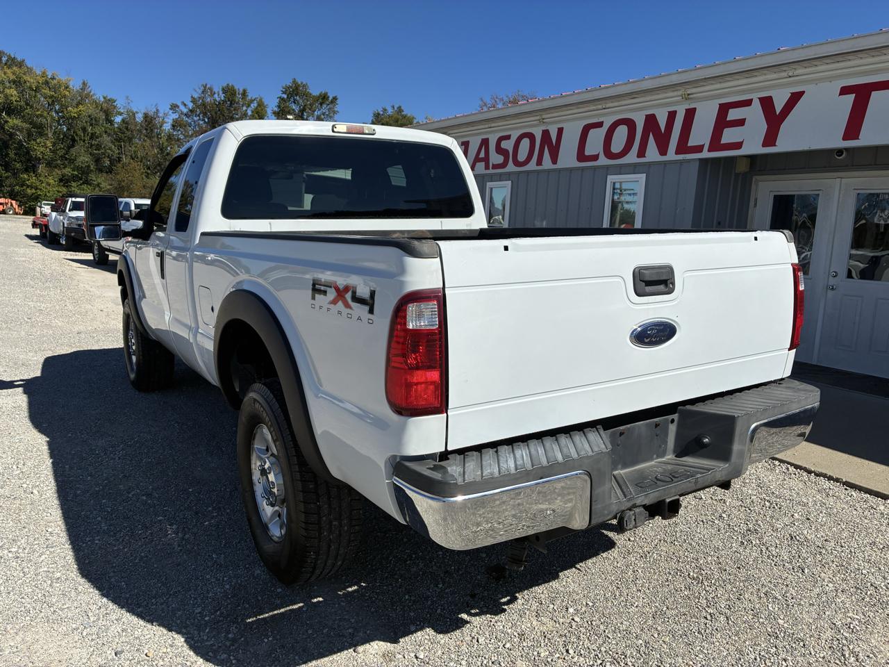 Ford Super Duty F-250 SRW 4WD SuperCab 142" FX4 2011