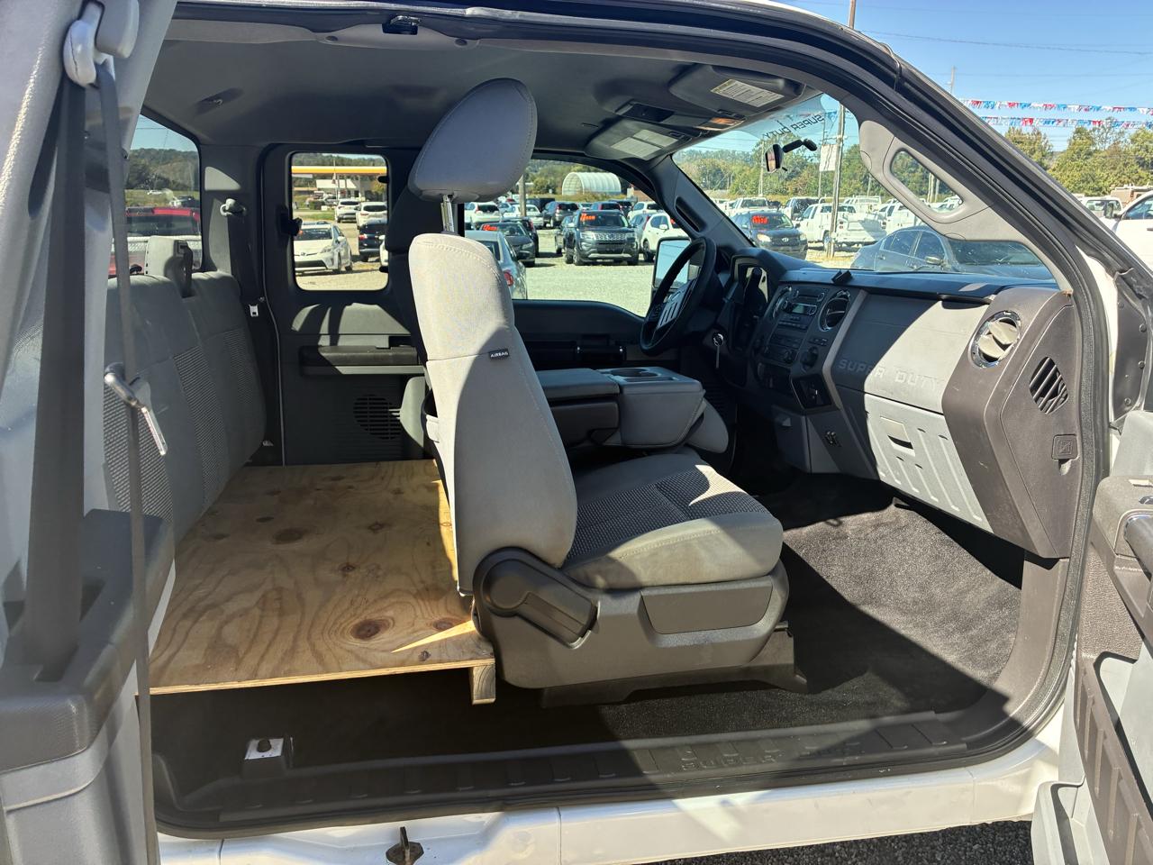 Ford Super Duty F-250 SRW 4WD SuperCab 142" FX4 2011