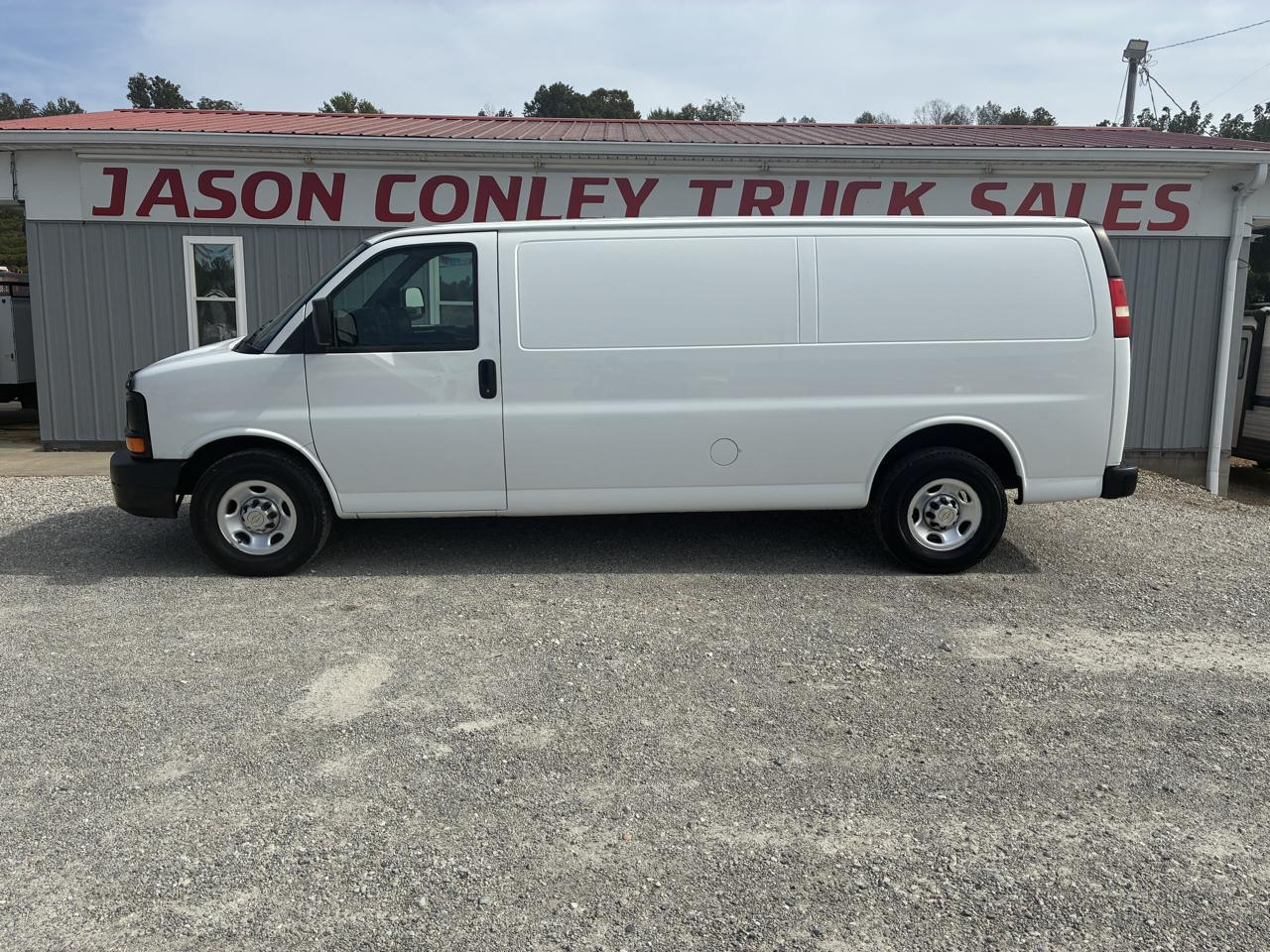 Chevrolet Express Cargo Van RWD 3500 155" 2014