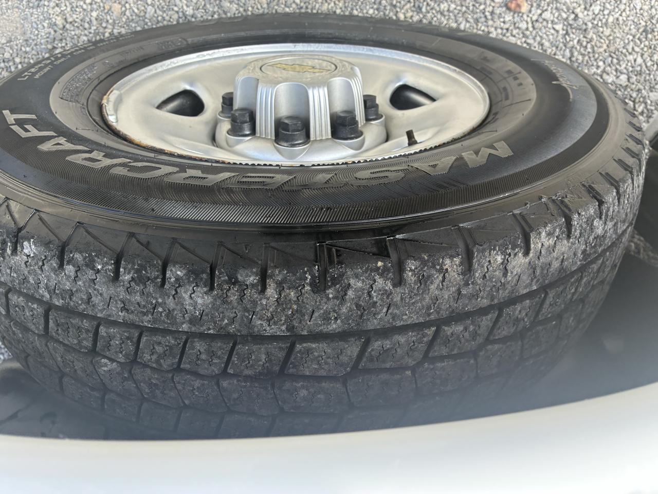 Chevrolet Express Cargo Van RWD 3500 155" 2014