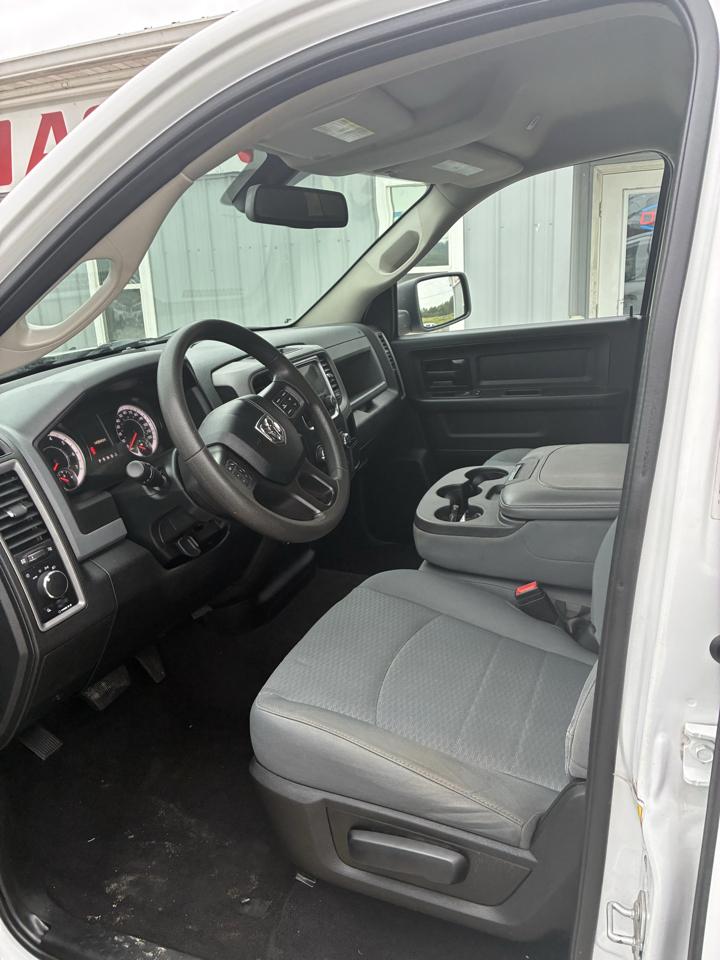 RAM 1500 Classic Tradesman 4x4 Quad Cab 6'4" Box 2020