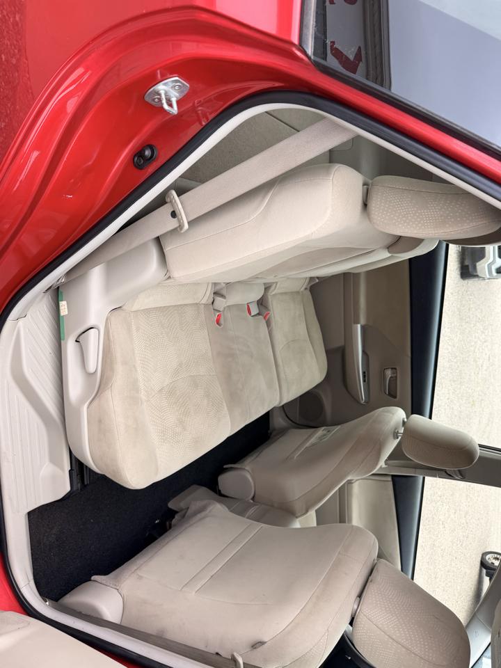 Toyota Prius V 5dr Wgn Three (Natl) 2013