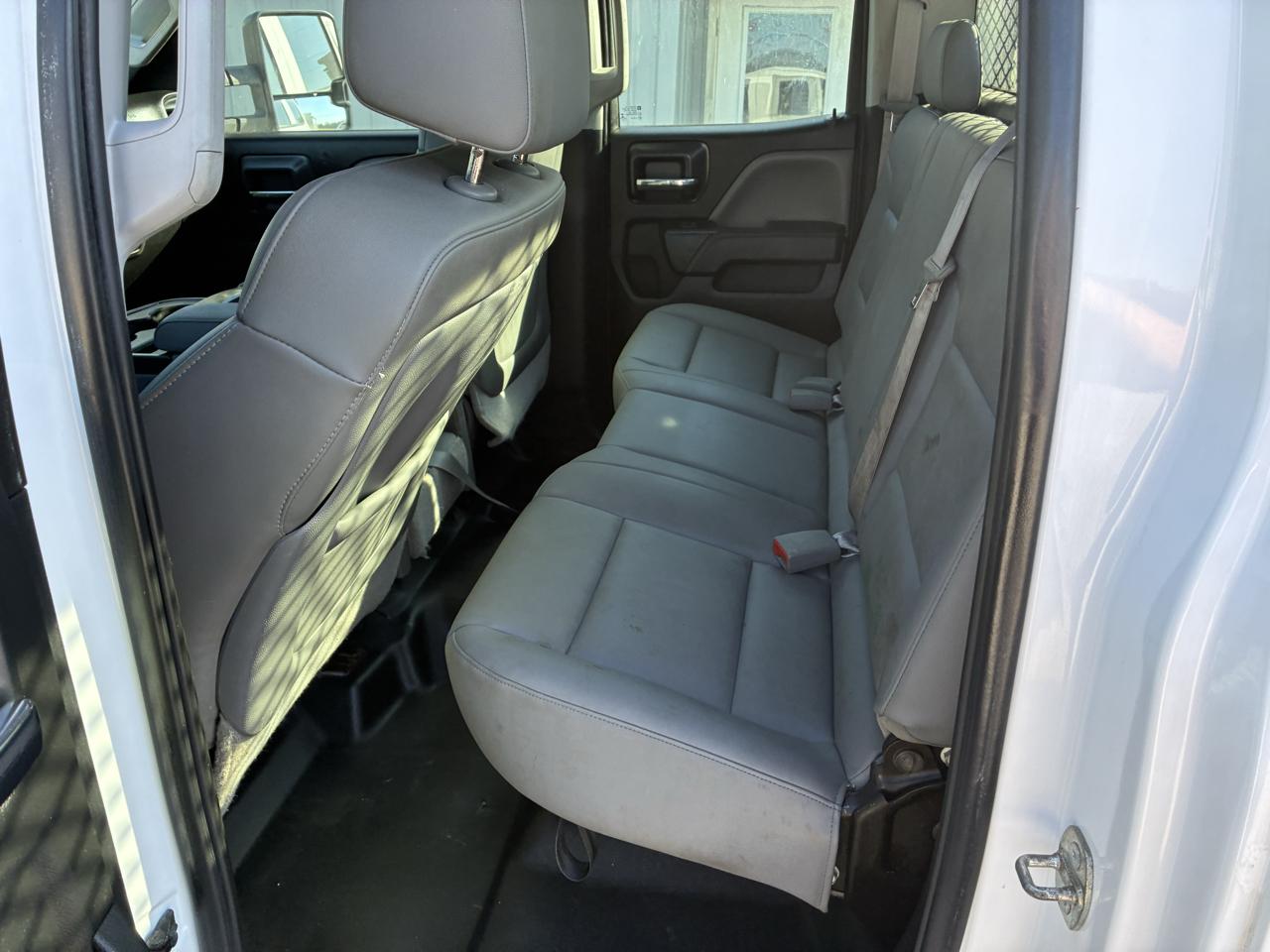 Chevrolet Silverado 3500HD 4WD Double Cab 158.1" Work Truck 2015