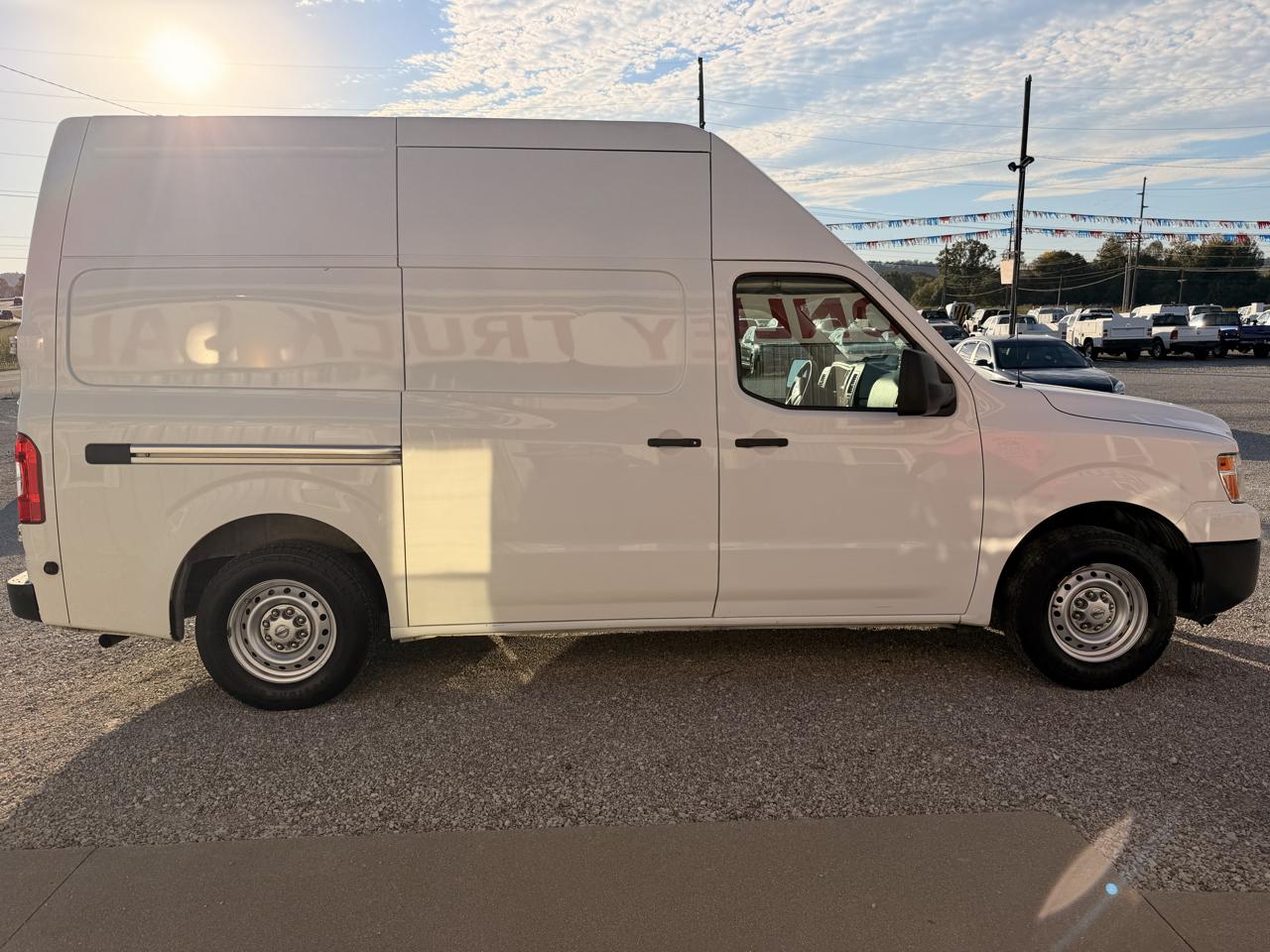 Nissan NV Cargo NV2500 HD High Roof V6 S 2019