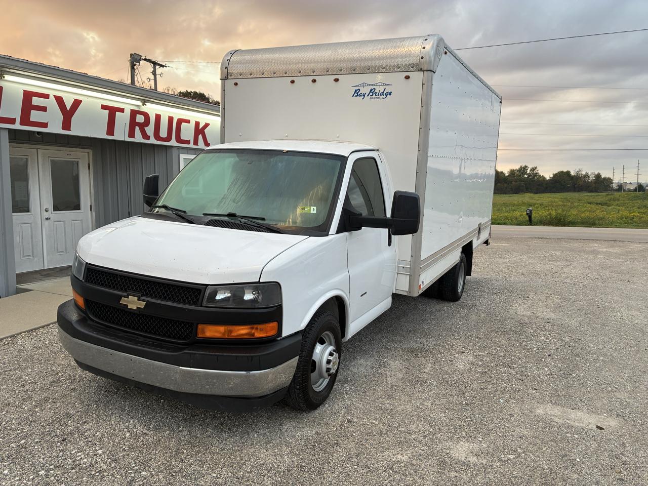 Chevrolet Express Commercial Cutaway 3500 Van 159" 2018