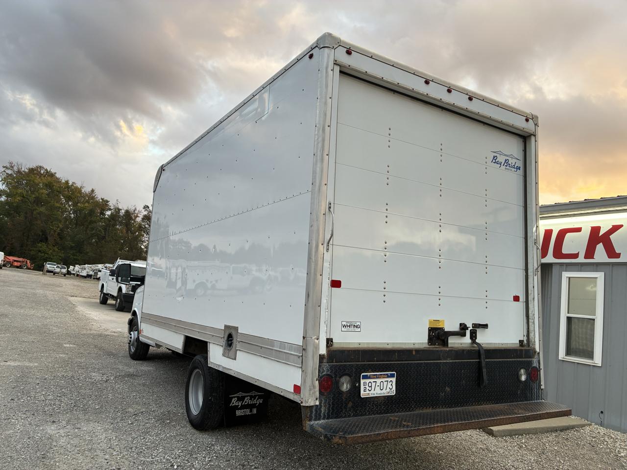 Chevrolet Express Commercial Cutaway 3500 Van 159" 2018