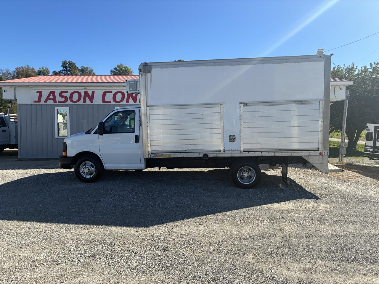 Chevrolet Express Commercial Cutaway 4500 Van 159" *Ltd Avail* 2016