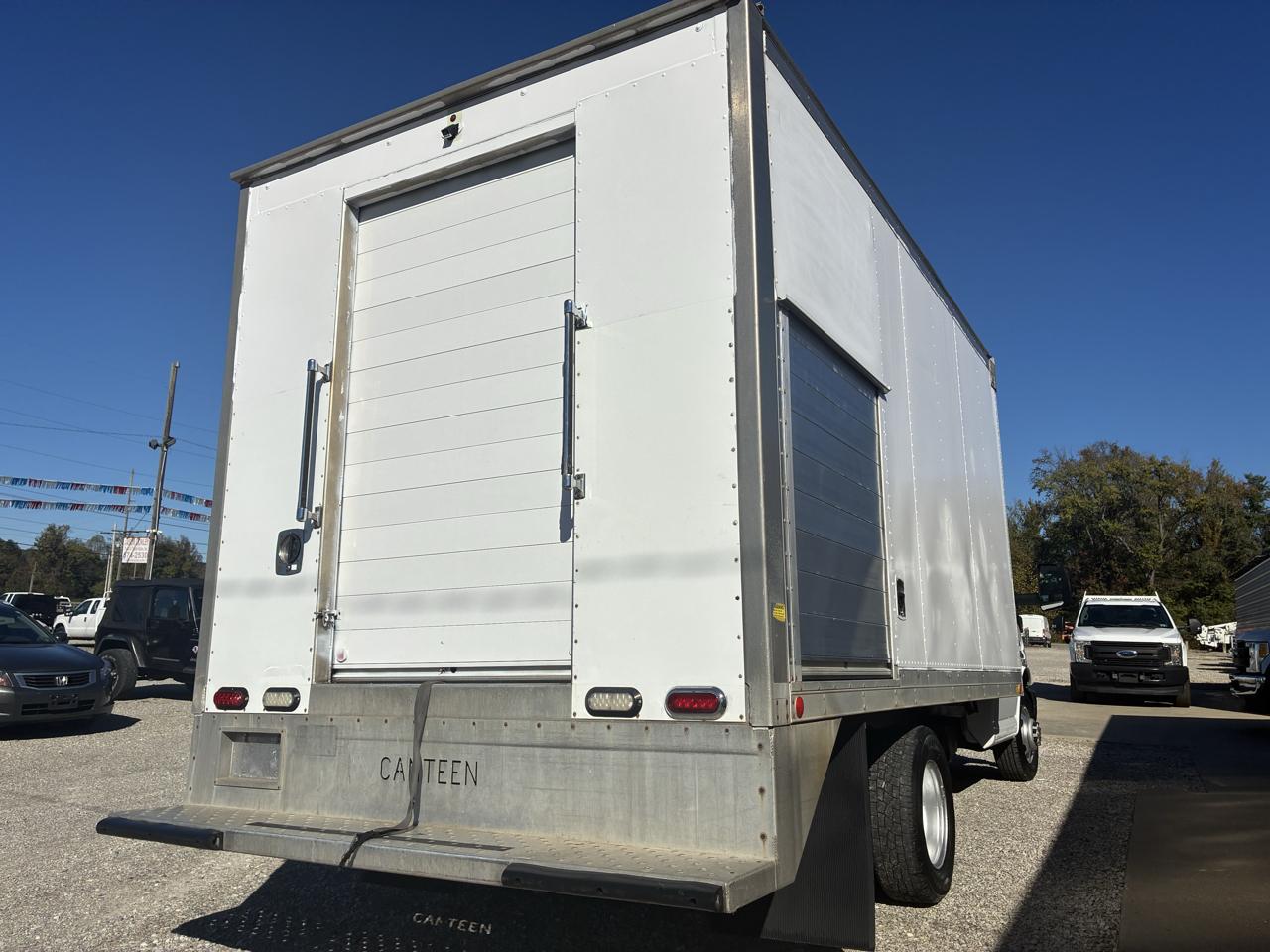 Chevrolet Express Commercial Cutaway 4500 Van 159" *Ltd Avail* 2016