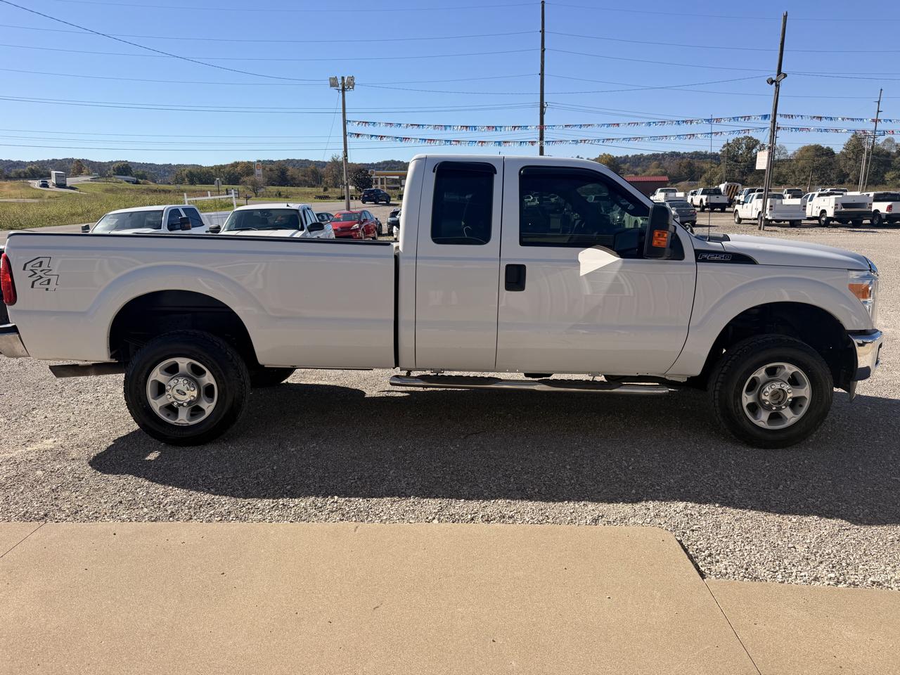 Ford Super Duty F-250 SRW 4WD SuperCab 158" XL 2016