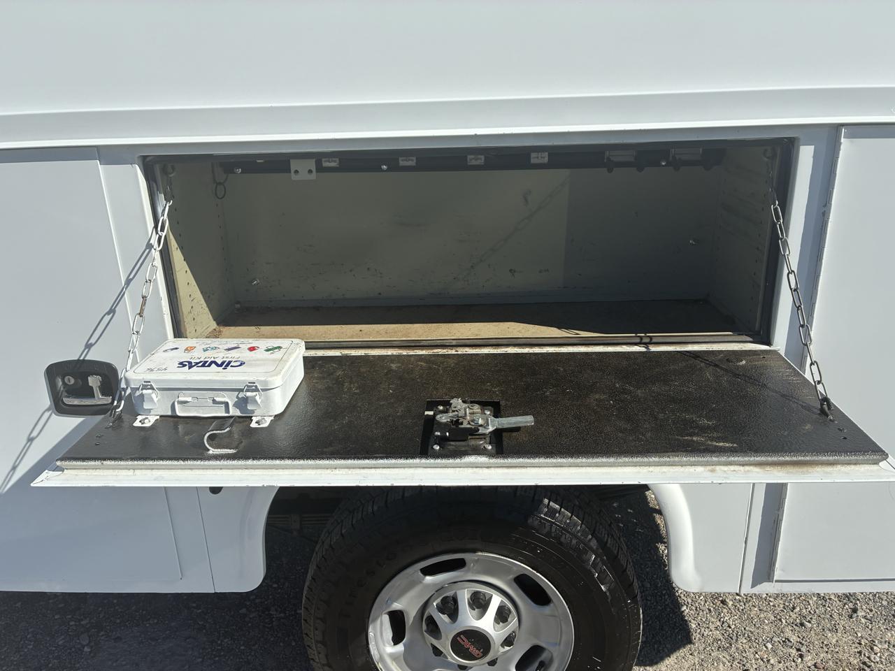 GMC Sierra 3500HD 4WD Reg Cab 133.6" 2017