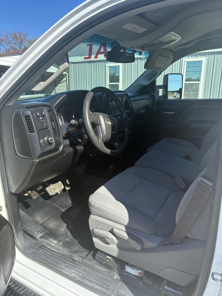 GMC Sierra 3500HD 4WD Reg Cab 133.6" 2017