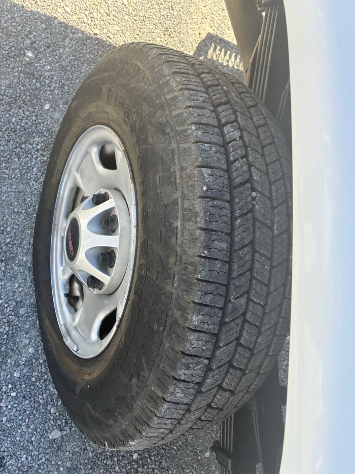 GMC Sierra 3500HD 4WD Reg Cab 133.6" 2017