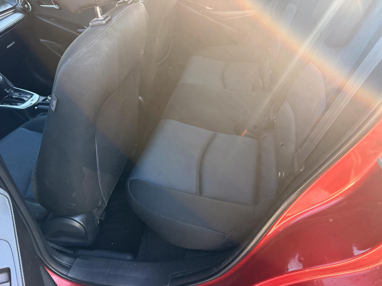 Toyota Yaris iA Manual (Natl) 2017