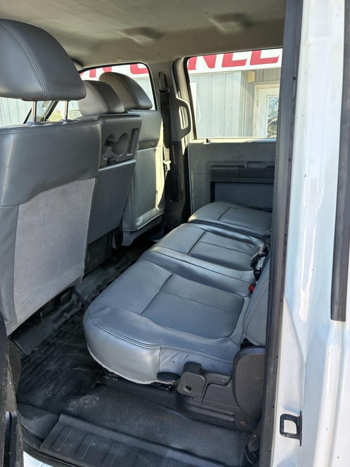 Ford Super Duty F-450 DRW 2WD Crew Cab 200" WB 84" CA XL 2013