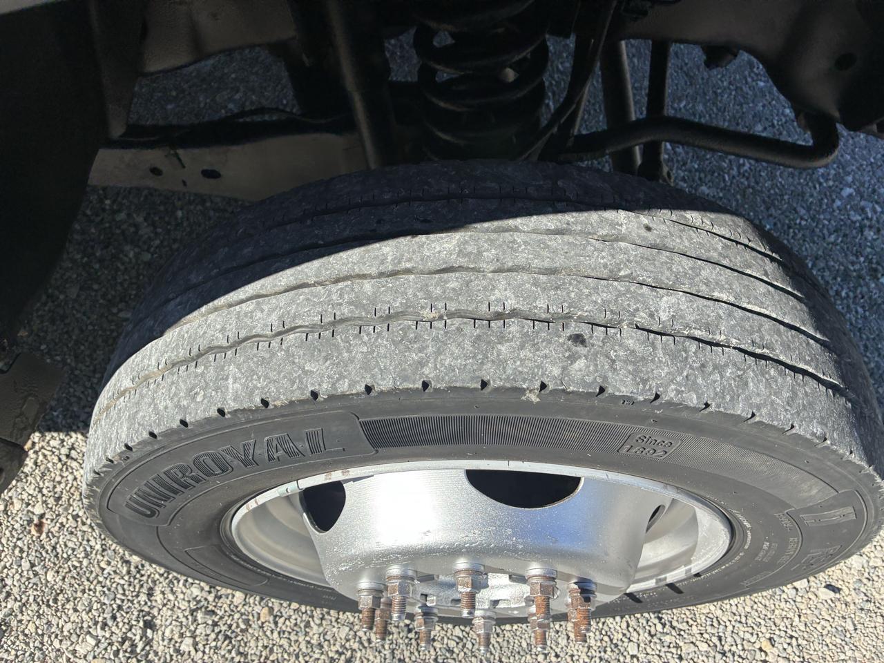 Ford Super Duty F-450 DRW 2WD Crew Cab 200" WB 84" CA XL 2013