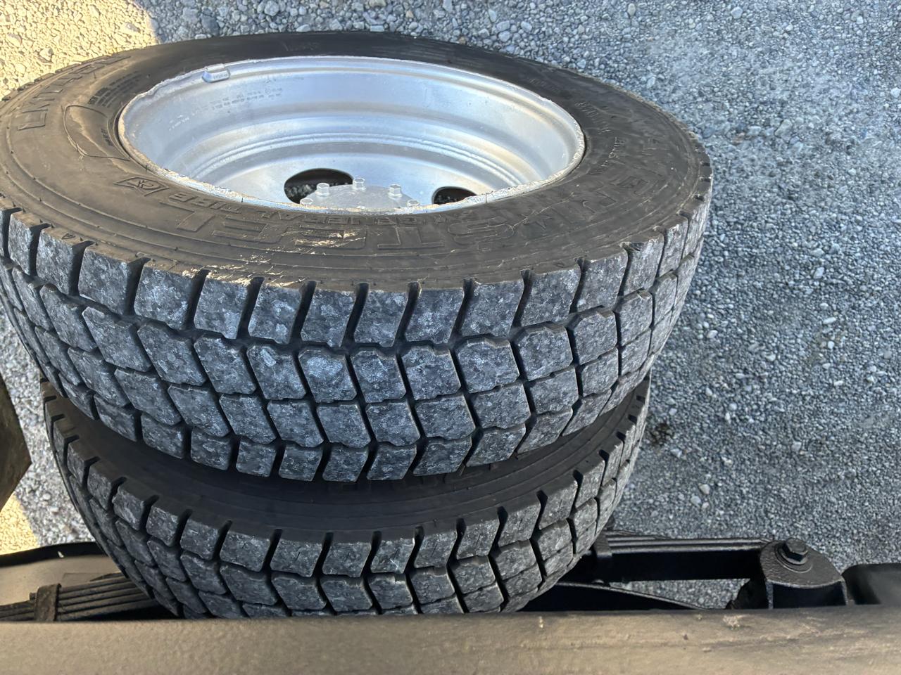 Ford Super Duty F-450 DRW 2WD Crew Cab 200" WB 84" CA XL 2013