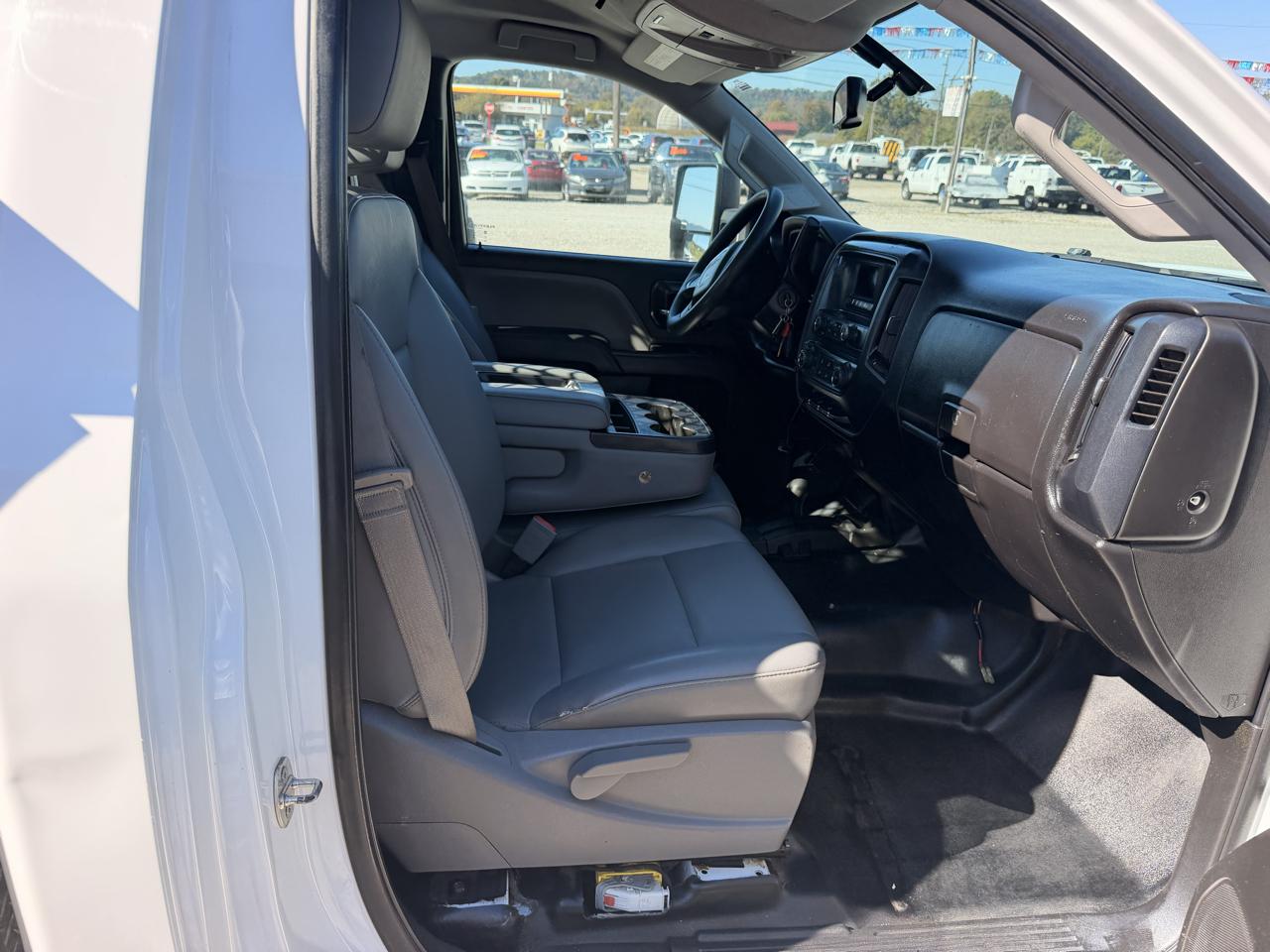 GMC Sierra 3500HD 4WD Reg Cab 133.6" 2016