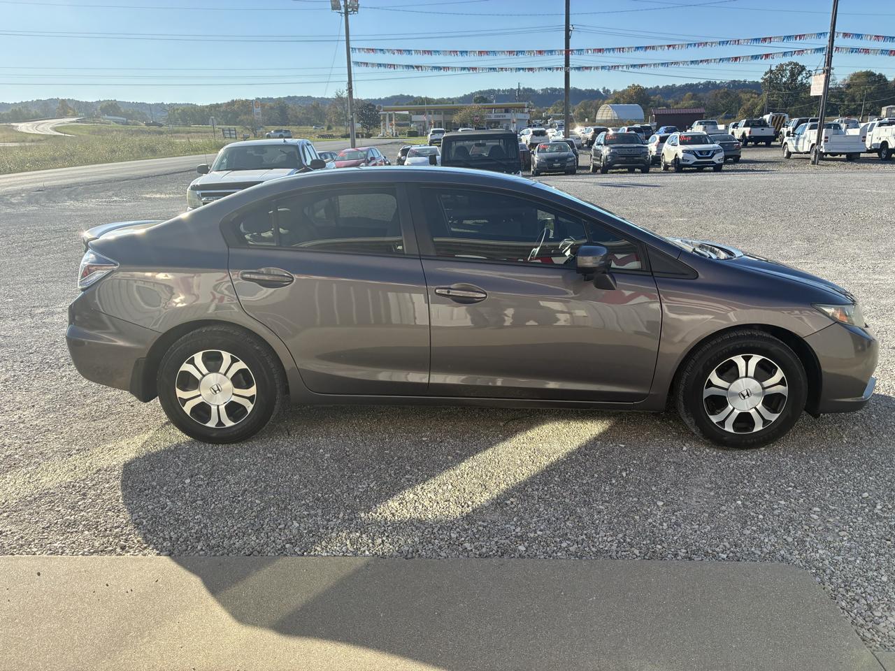 Honda Civic Hybrid 4dr Sdn L4 CVT 2014
