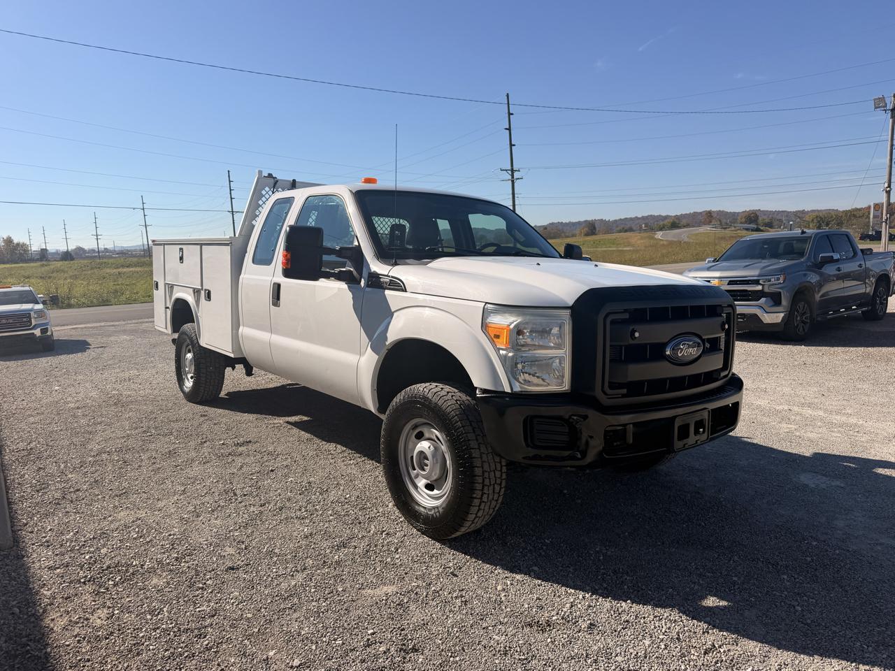 Ford Super Duty F-250 SRW 4WD SuperCab 158" XL 2016
