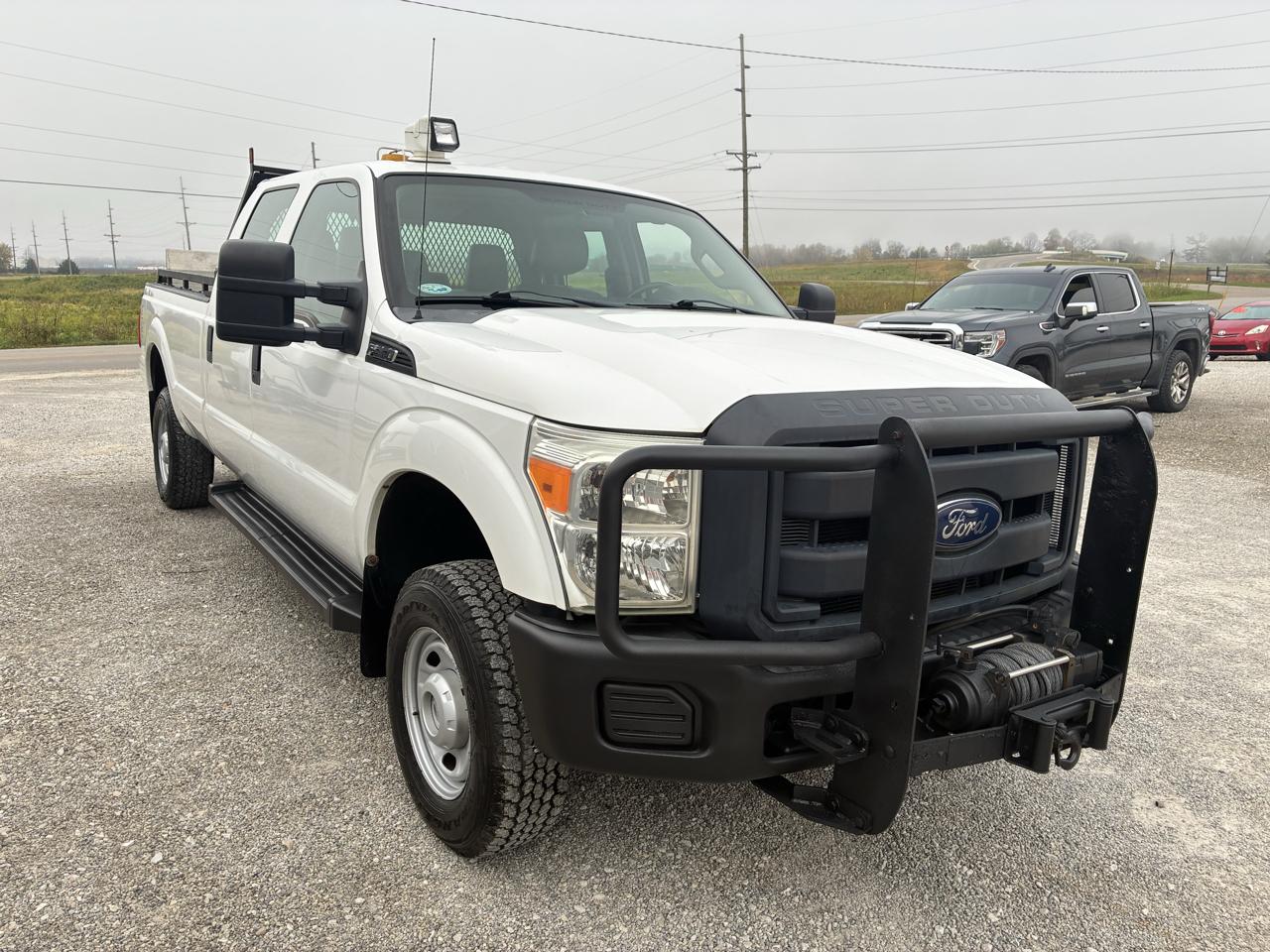 Ford Super Duty F-350 SRW 4WD Crew Cab 172" XL 2012