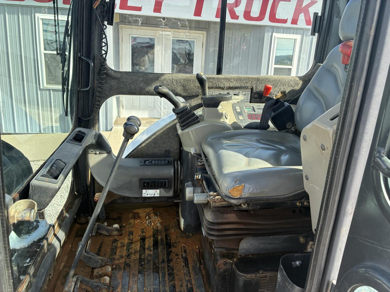 Bobcat Mini Excavator  2009