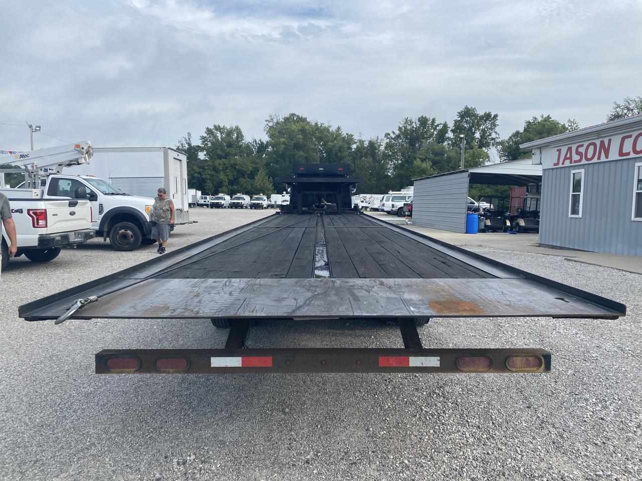 Kerr-Bilt Gooseneck Hydraulic Tilt  2019
