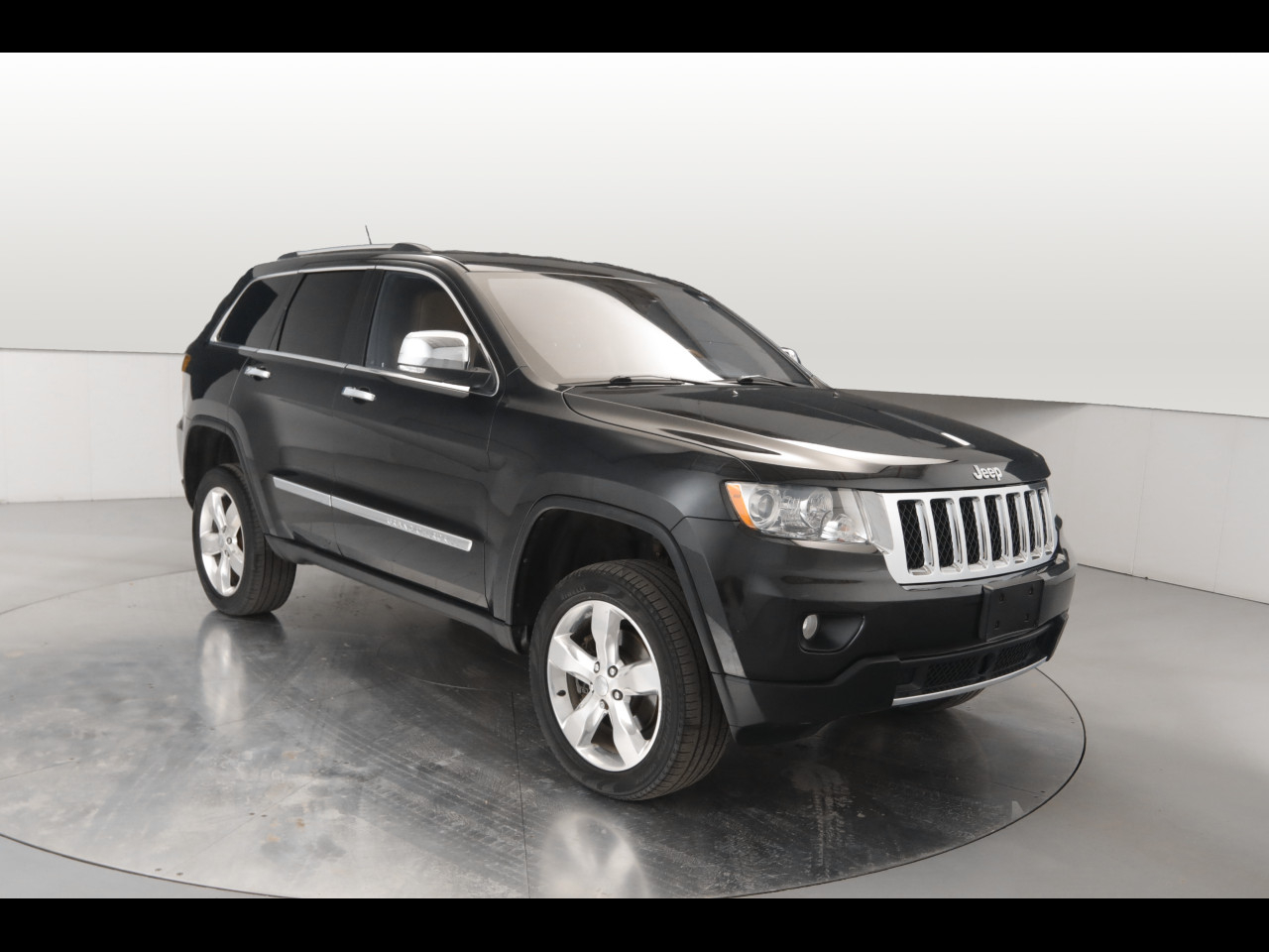 Used 2013 Jeep Grand Cherokee Overland 4WD for Sale in Caledonia MI
