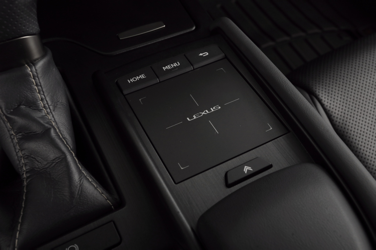 Lexus ES 350 F SPORT 2021