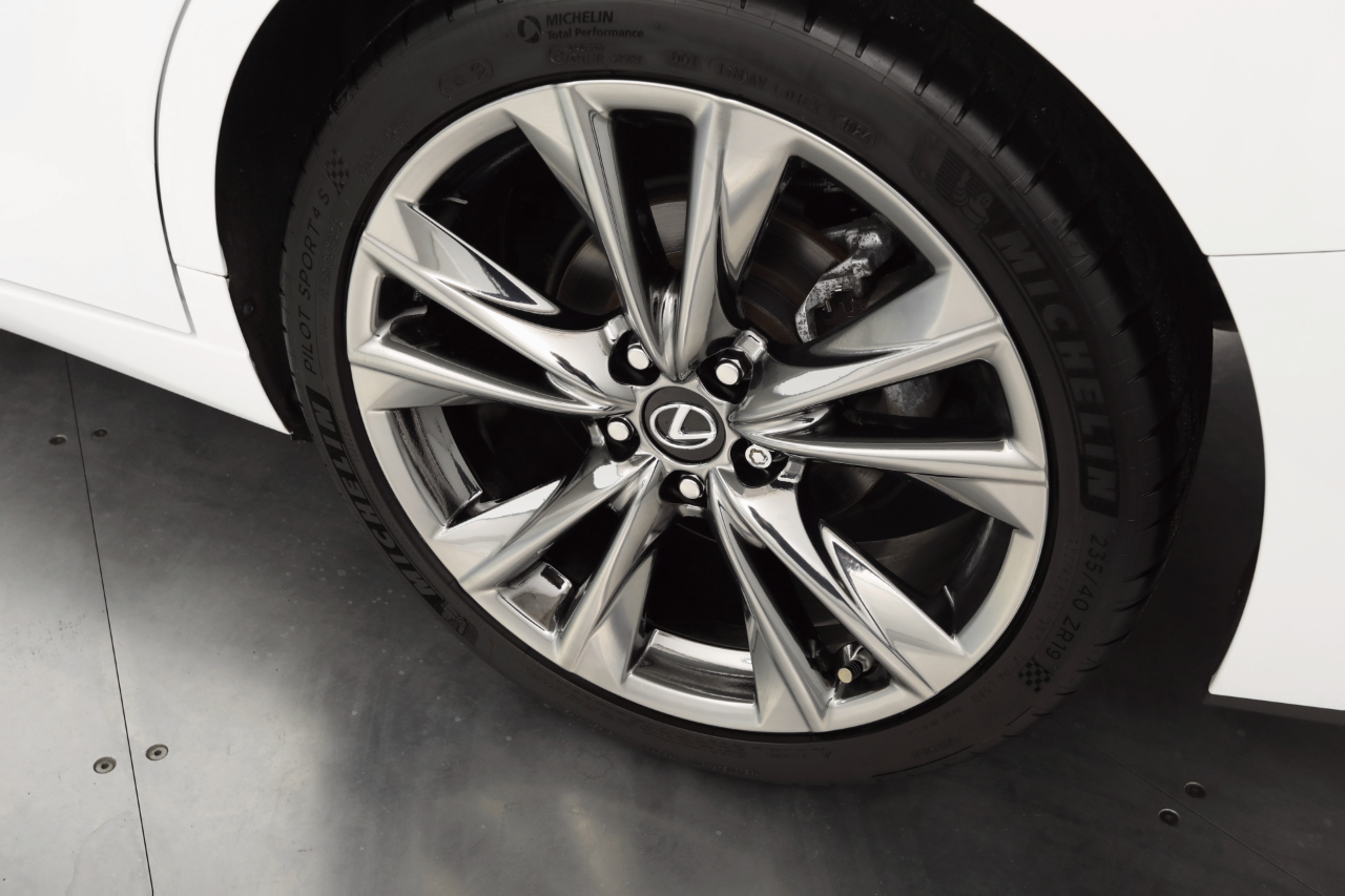 Lexus ES 350 F SPORT 2021