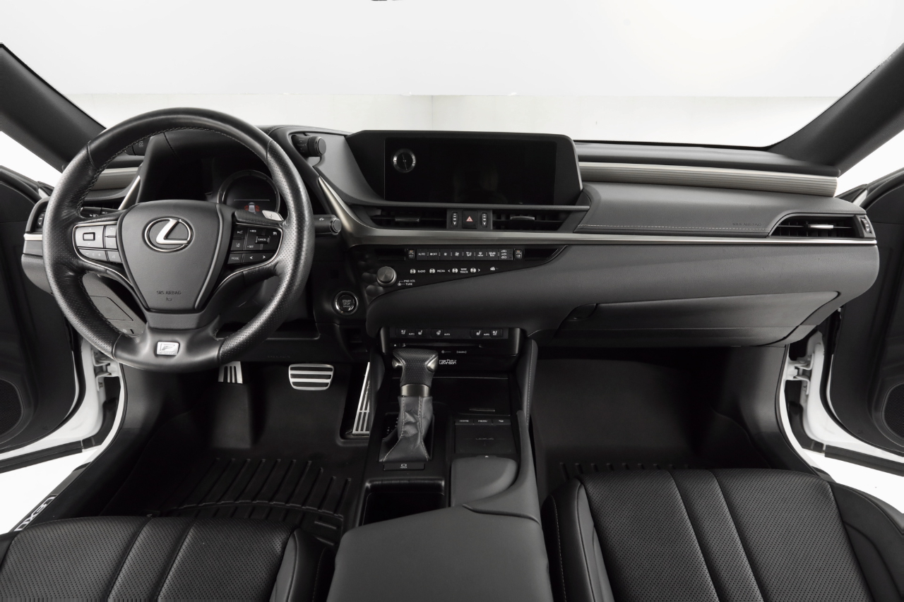 Lexus ES 350 F SPORT 2021