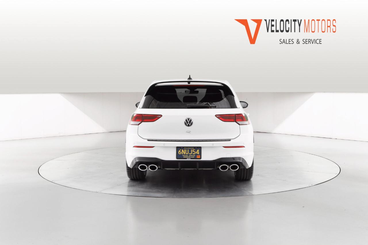 Volkswagen Golf R Base 6M 2024