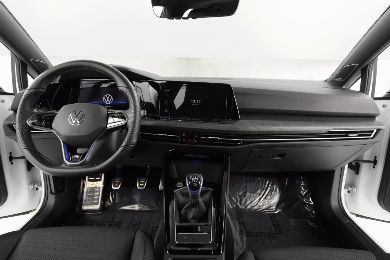 Volkswagen Golf R Base 6M 2024