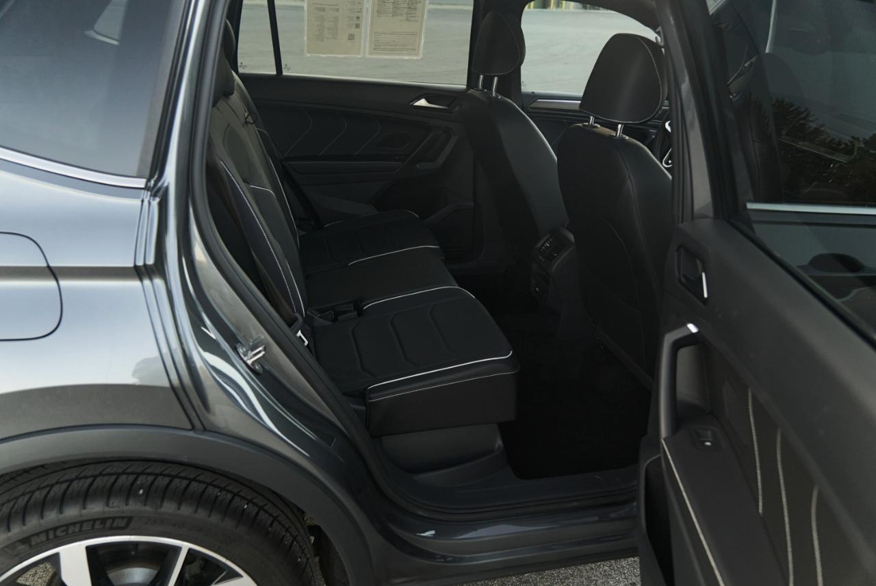 Volkswagen Tiguan SEL R-Line 4MOTION 2023