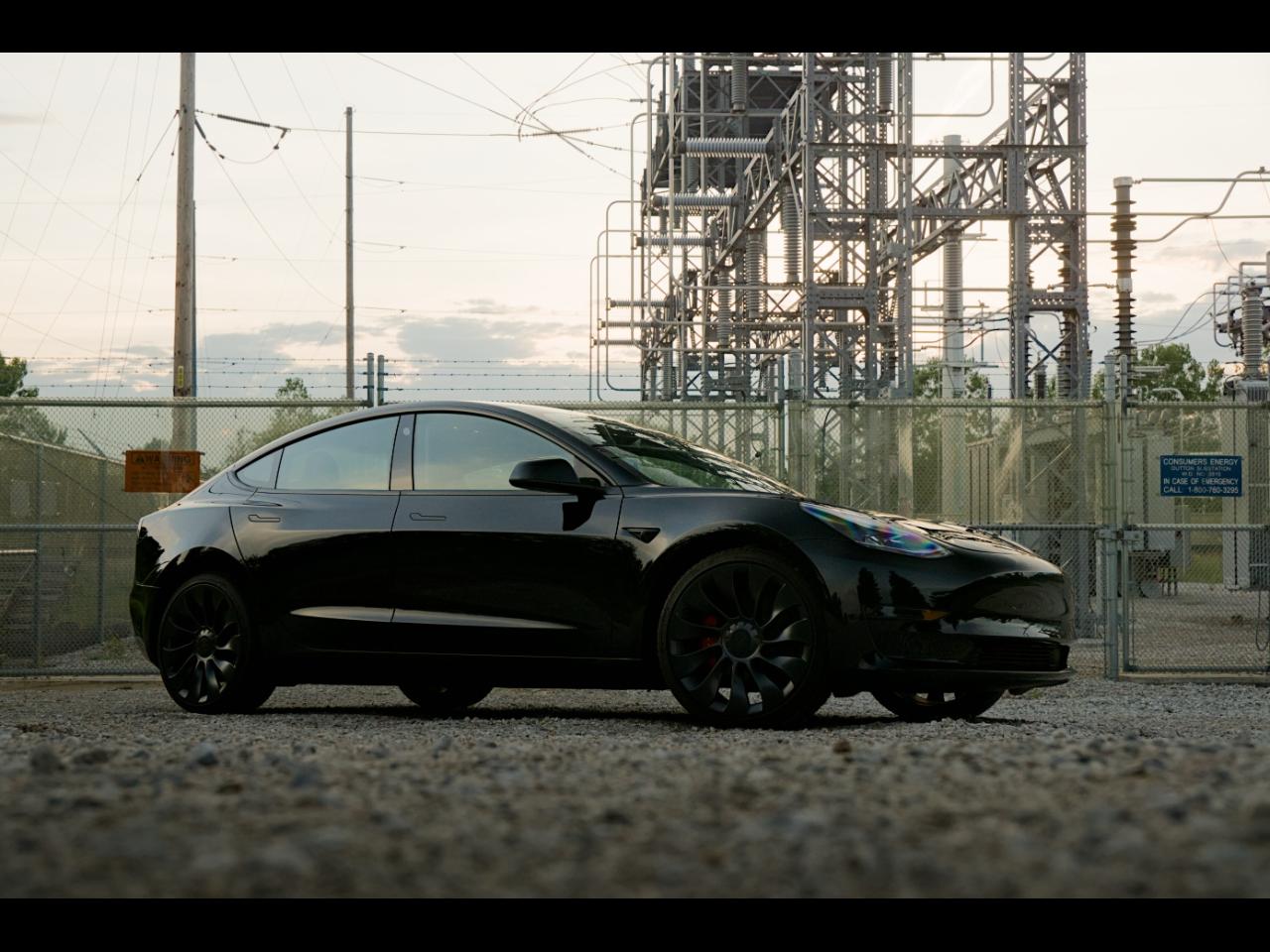 2023 Tesla Model 3 Performance
