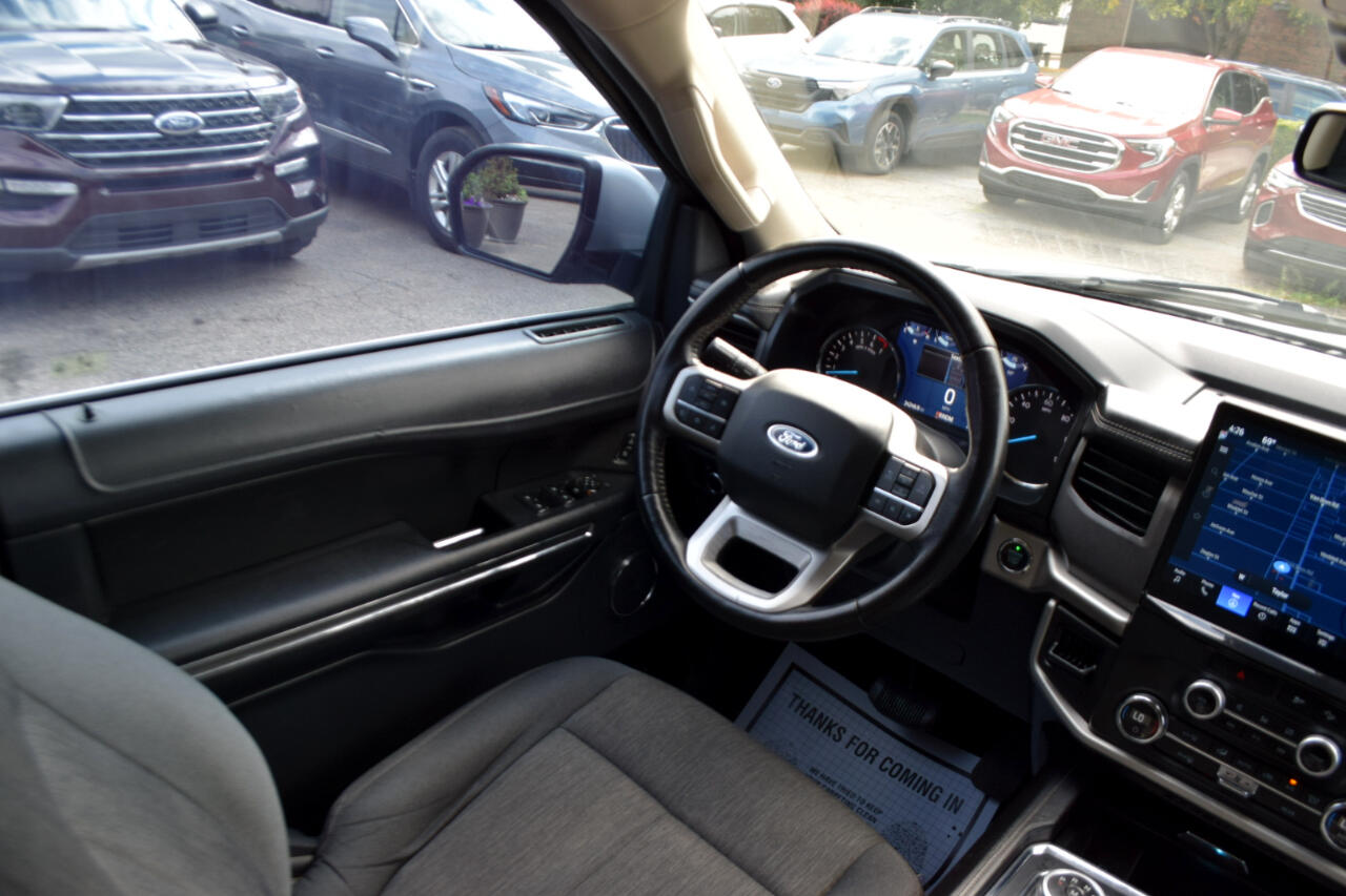 2022 Ford Expedition XLT photo 12
