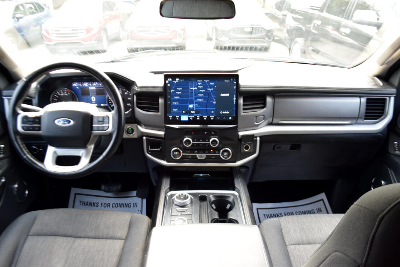 2022 Ford Expedition XLT photo 13