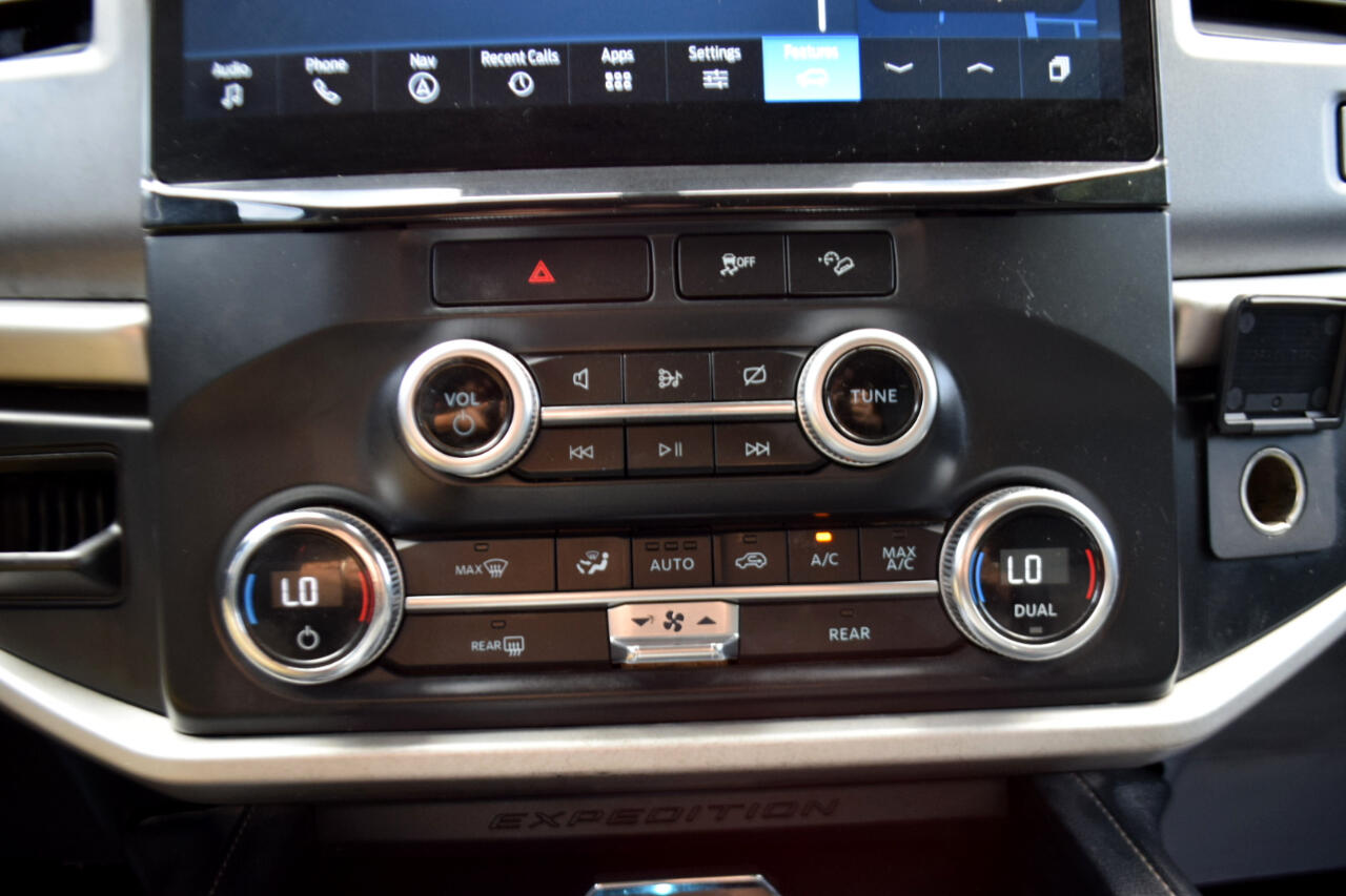 2022 Ford Expedition XLT photo 26