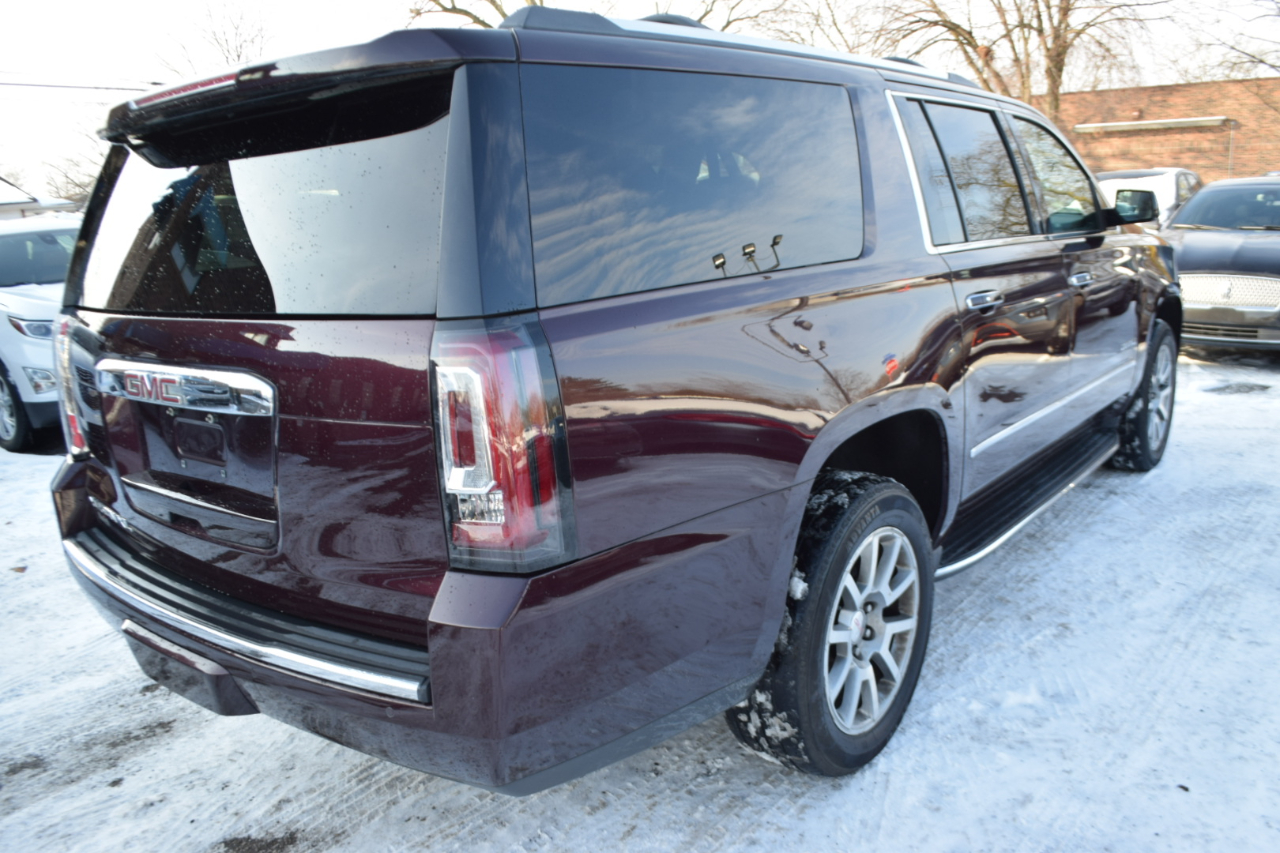 GMC Yukon XL Denali 2017