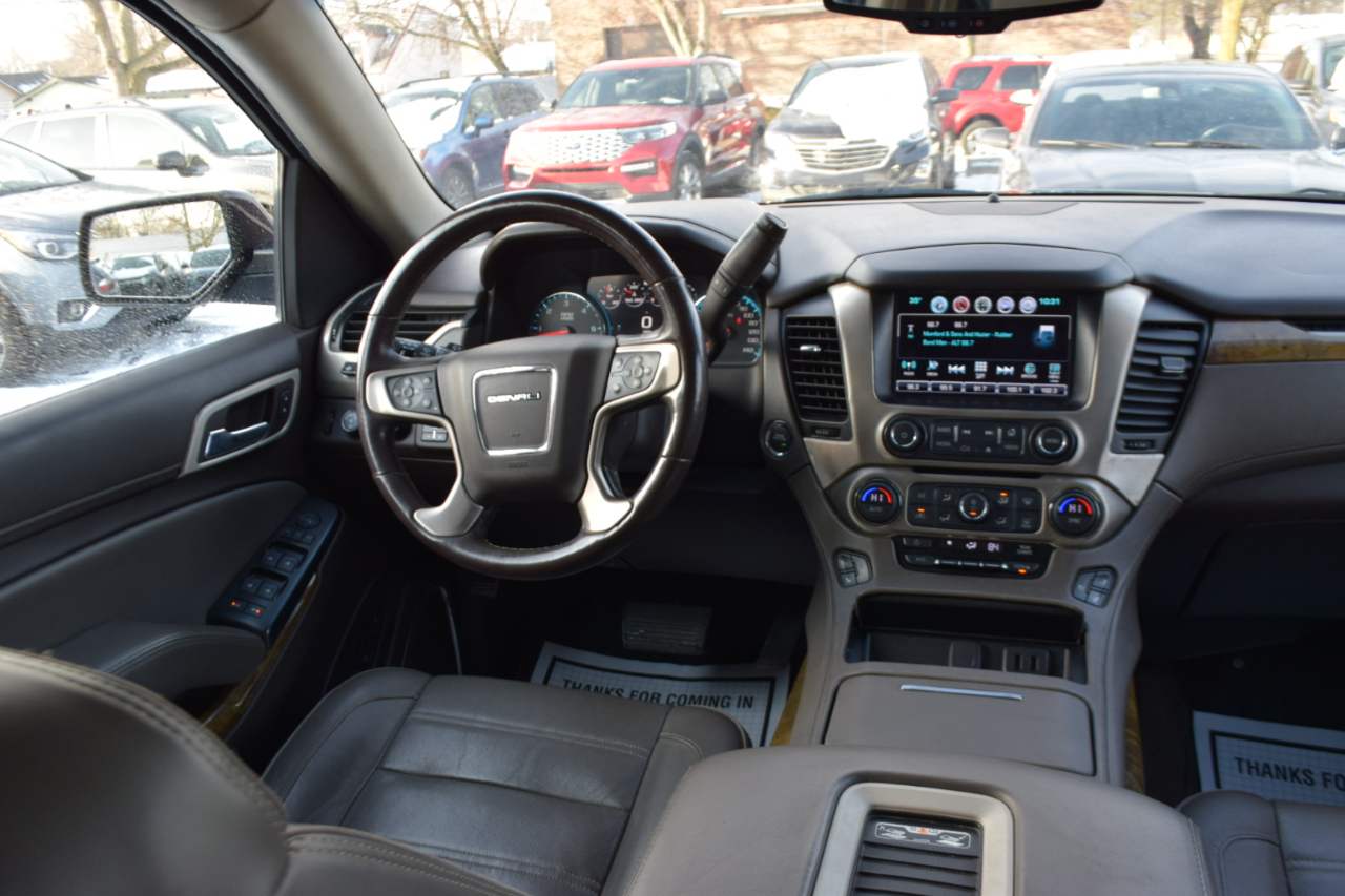 GMC Yukon XL Denali 2017