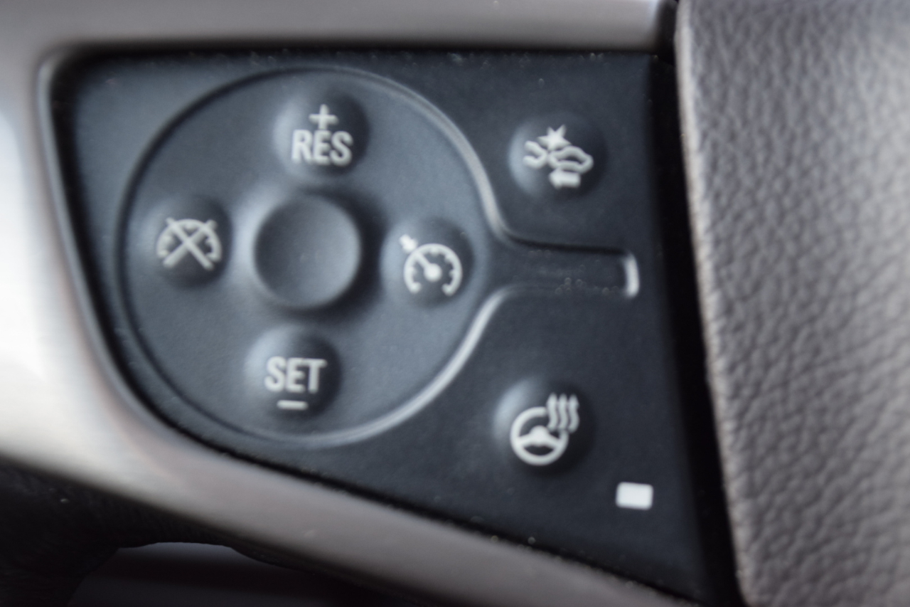 GMC Yukon XL Denali 2017