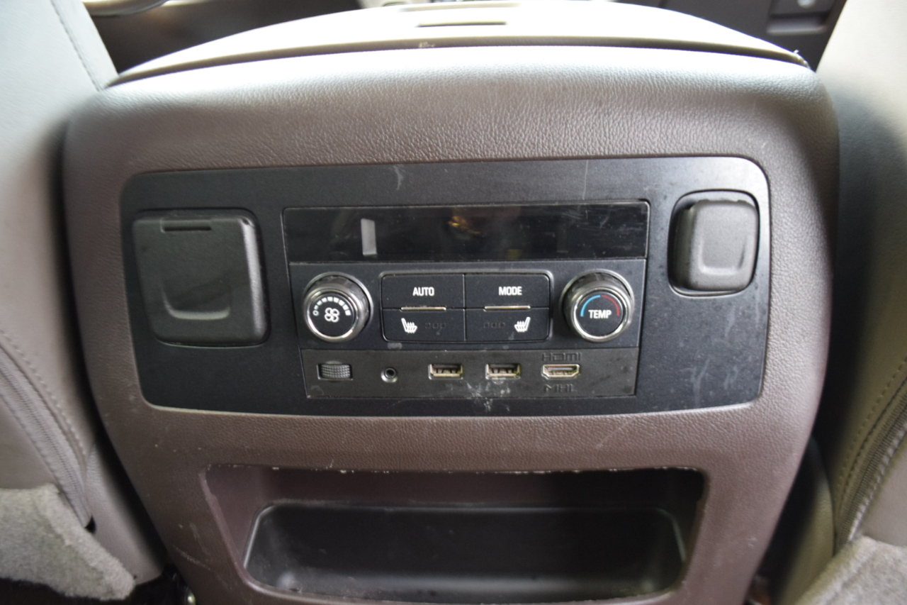 GMC Yukon XL Denali 2017