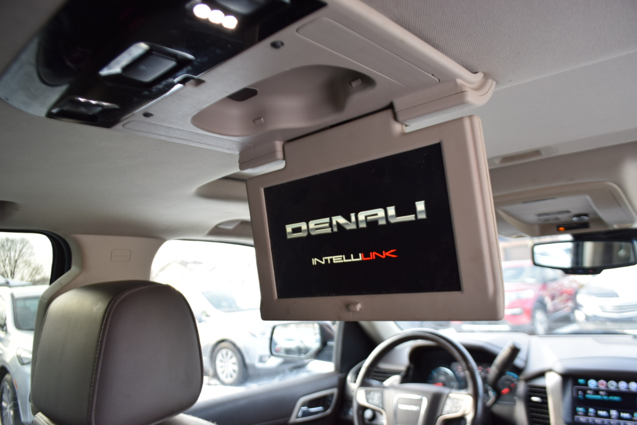 GMC Yukon XL Denali 2017