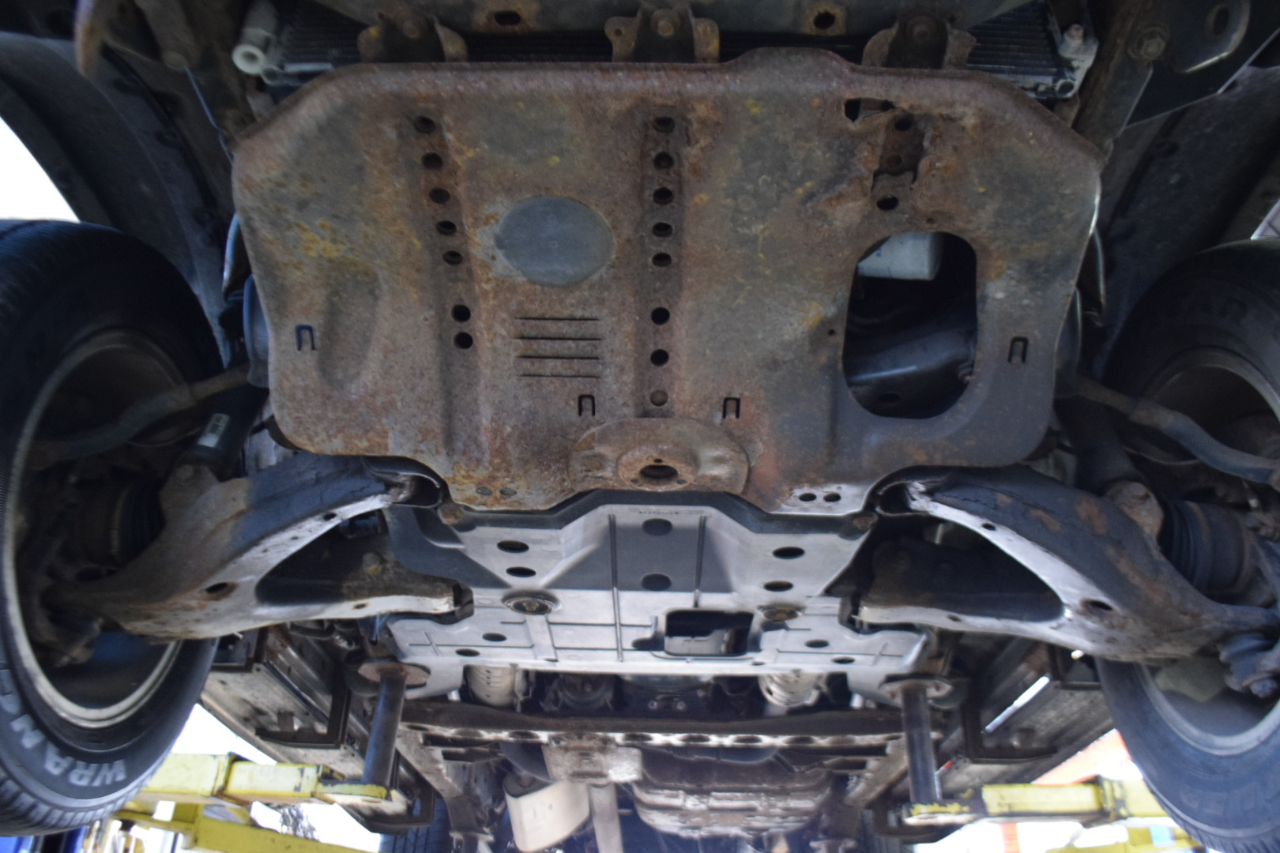 Lexus LX 470 4dr SUV 2004 Lexus LX 470 4dr SUV 2004