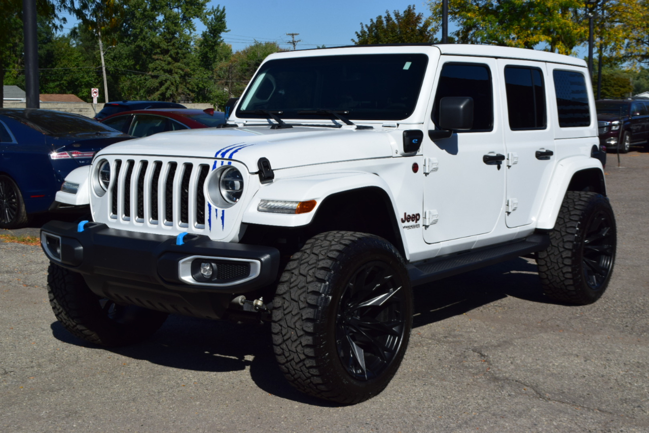 2022 Jeep Wrangler 4xe Unlimited Sahara photo 2