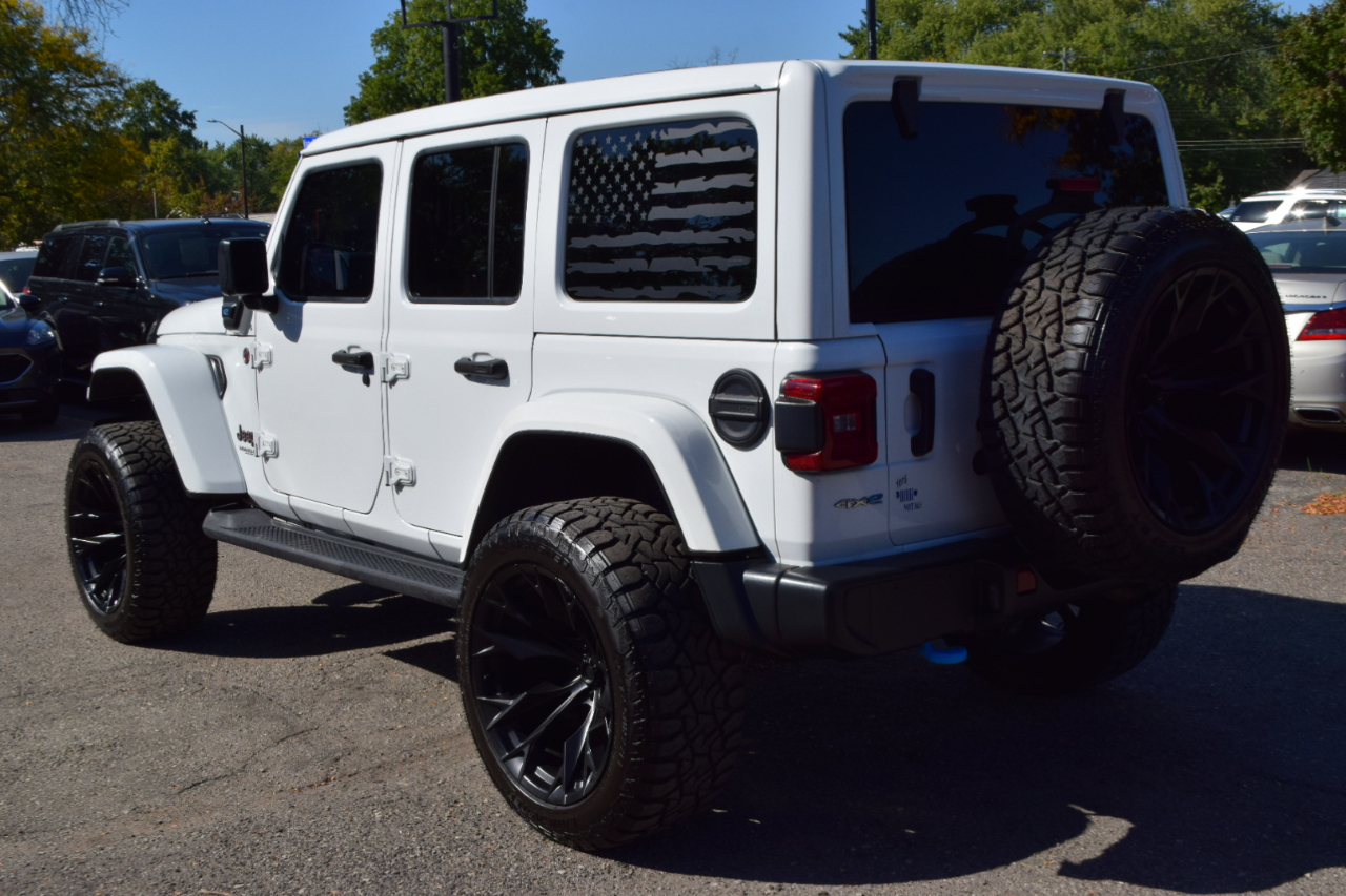 2022 Jeep Wrangler 4xe Unlimited Sahara photo 8