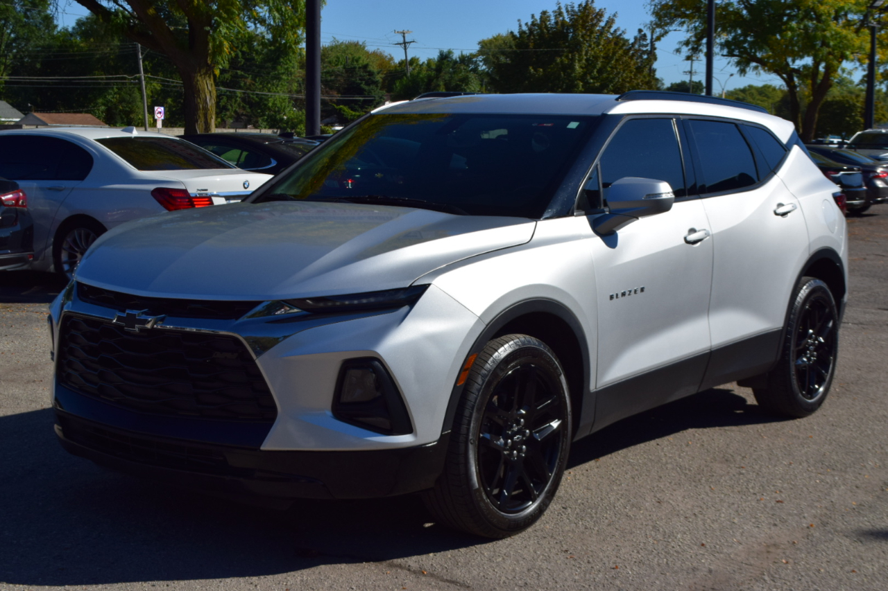 2020 Chevrolet Blazer 2LT photo 2