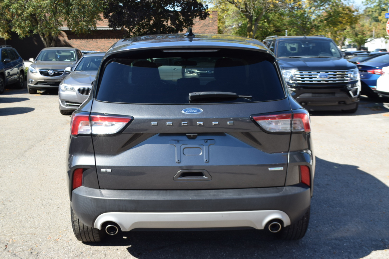2020 Ford Escape SE photo 6